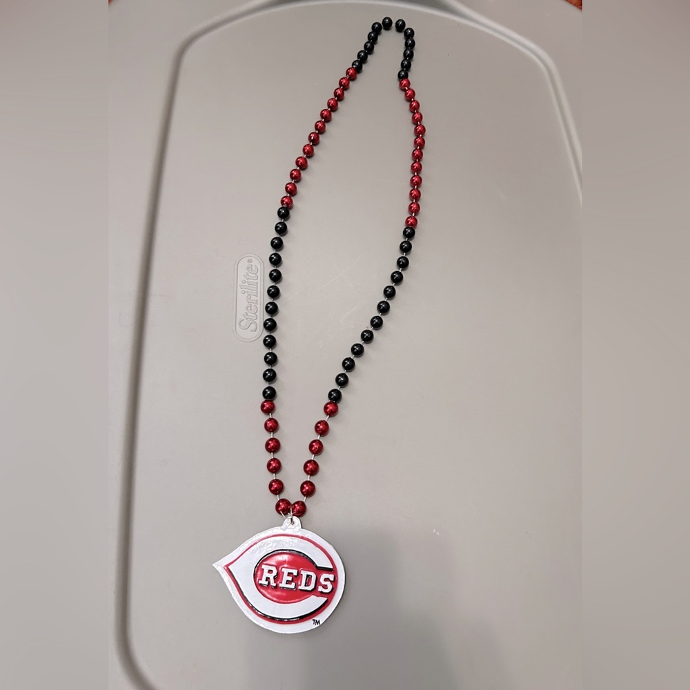 New Cincinnati Reds Beaded Necklace